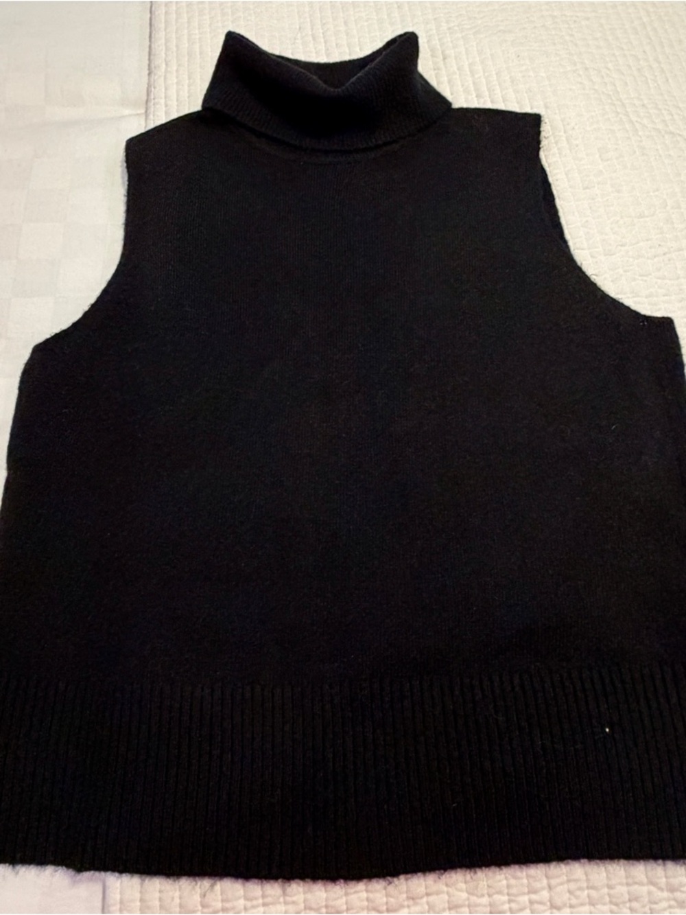 Talbots Black Men's Sleeveless Turtleneck Sweater